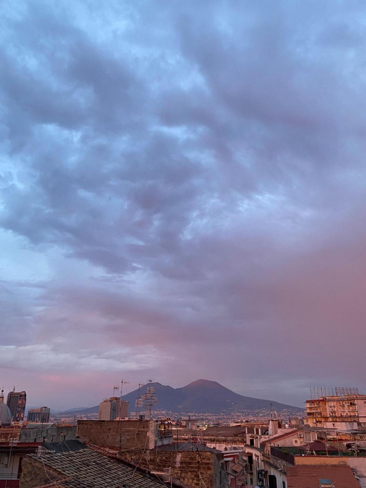 Casa Franzese Bed & Breakfast Napoli Bagian luar foto