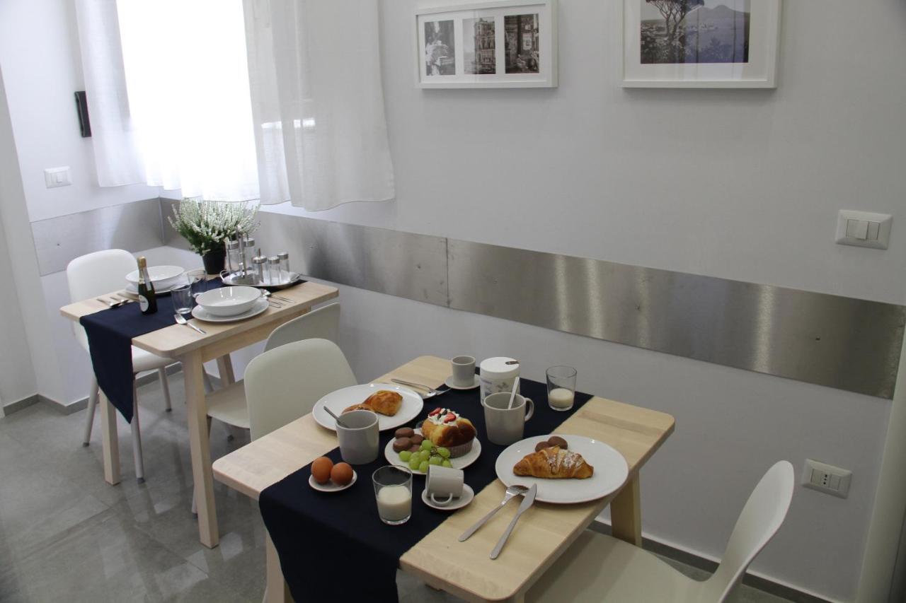 Casa Franzese Bed & Breakfast Napoli Bagian luar foto